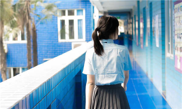 靖宇如何找到一个可以帮助我生孩子的女人？